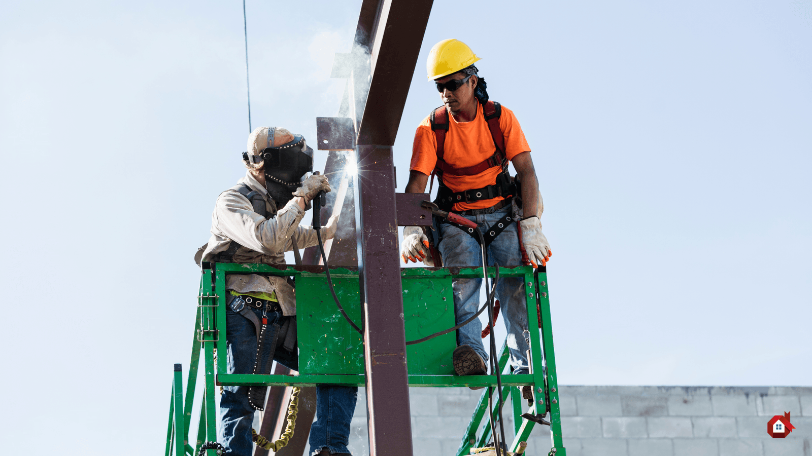 entrepreneur effectuant des travaux de soudage