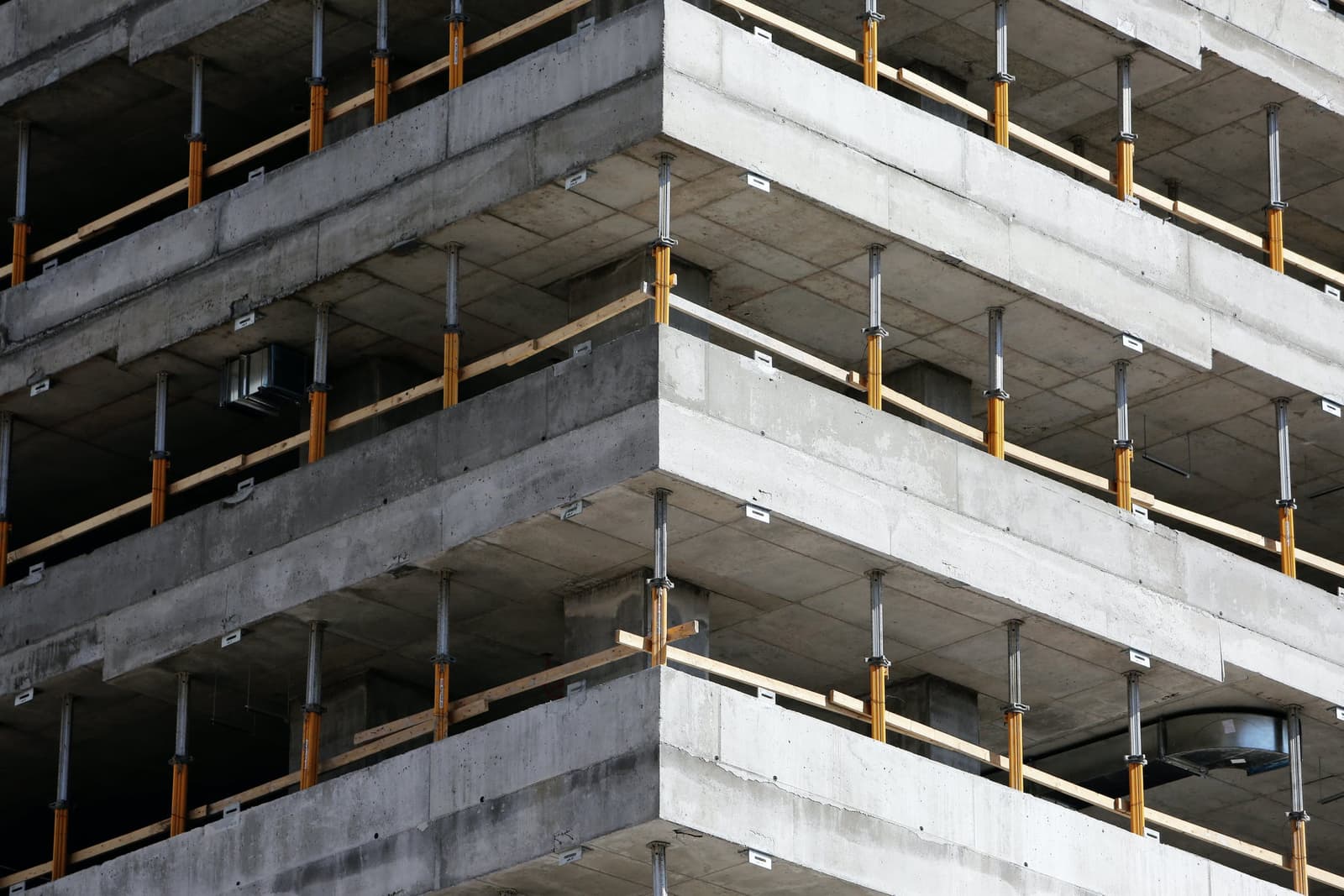 extérieur d’un bâtiment_Comment enregistrer votre entreprise de construction_Soumission Rénovation