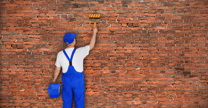 Utiliser du décapant sur un mur de briques