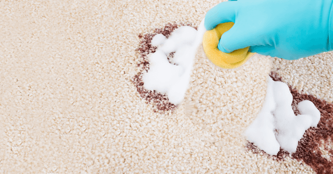 Retirer un tache de peinture incrustée