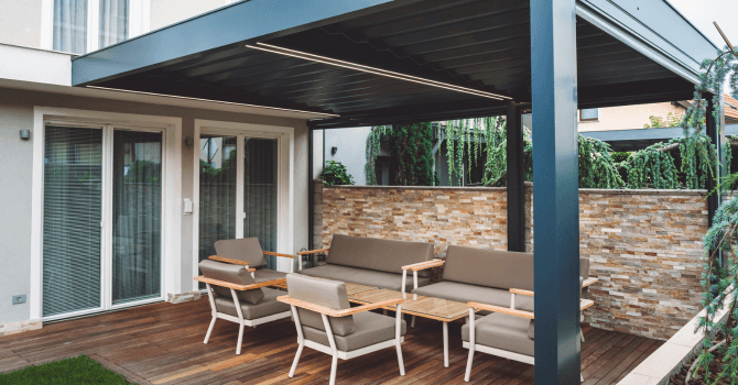 un mur d'intimité pour votre patio ou votre terrasse